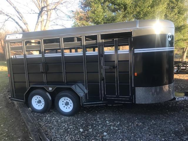 2020 CornPro SB-16 6S Livestock Trailer 9990# GVWR CHARCOAL GRAY 2020 CornPro SB-16 6S Livestock Trailer 9990# GVWR CHARCOAL GRAY