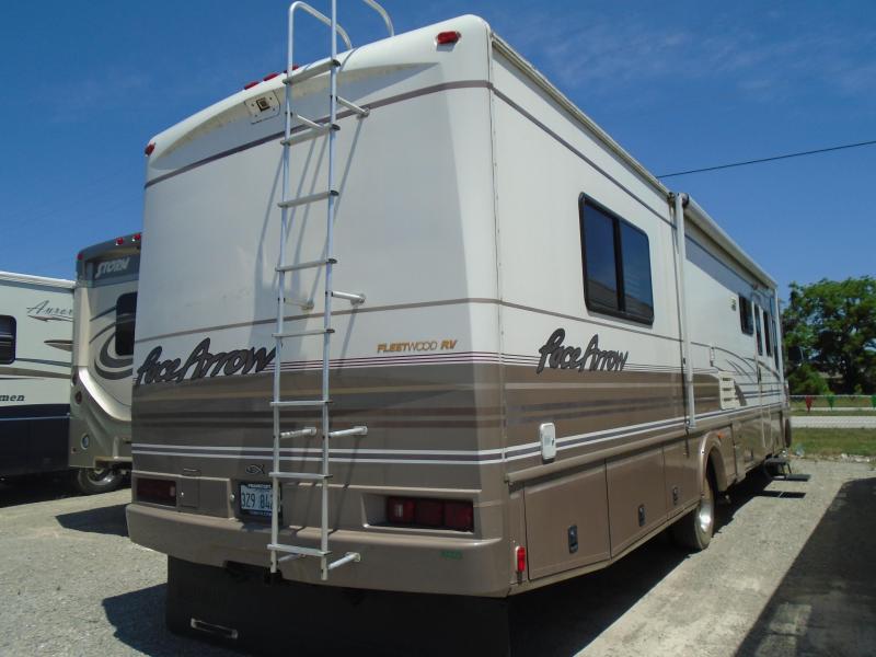 2000 Fleetwood RV PACE ARROW 37' RV and Camper Sales and Parts