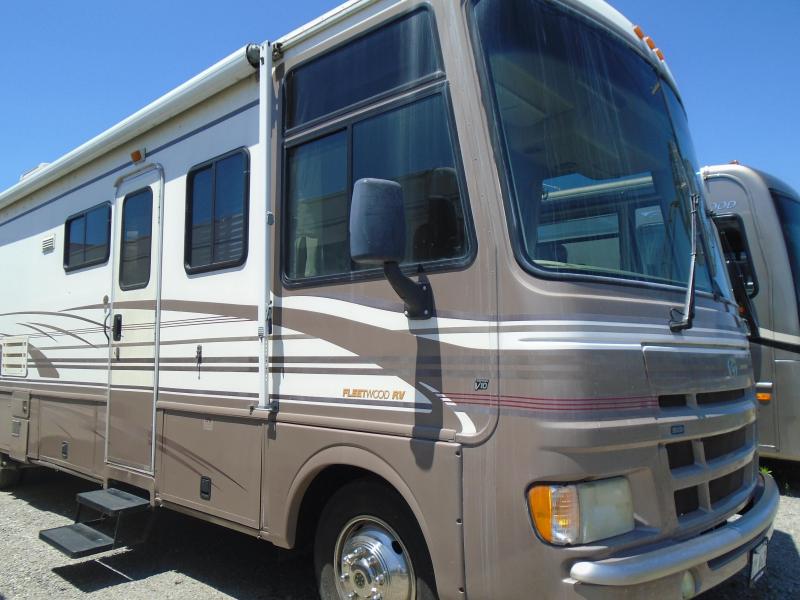 2000 Fleetwood RV PACE ARROW 37' RV and Camper Sales and Parts