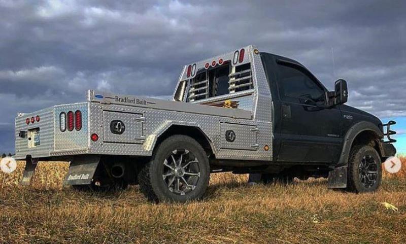 Bradford Built Aluminum 4-Box Utility Full Skirted Truck Bed For Single