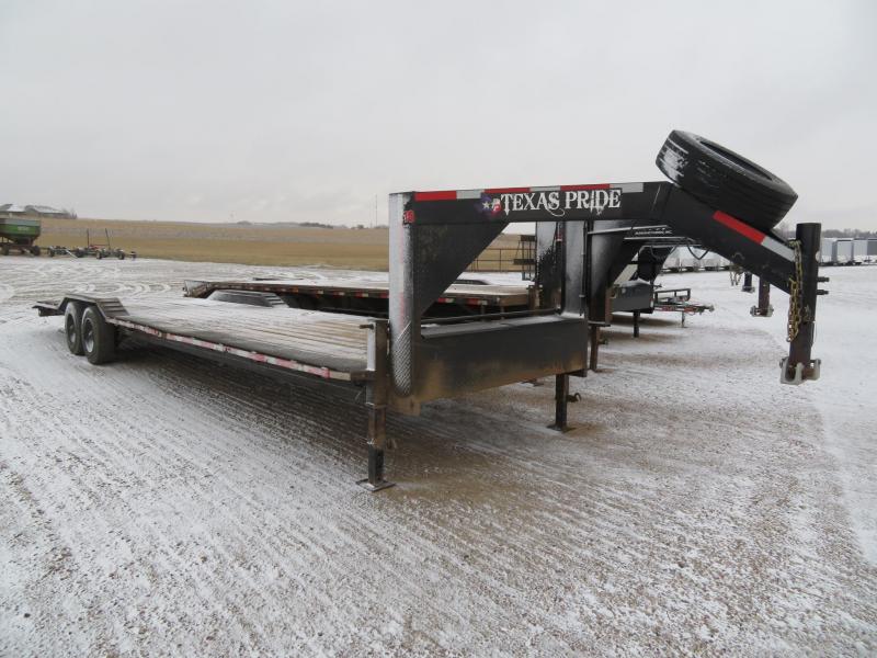 2018 Texas Pride 32 GN Equipment Trailer 2018 Texas Pride 32 GN Equipment Trailer