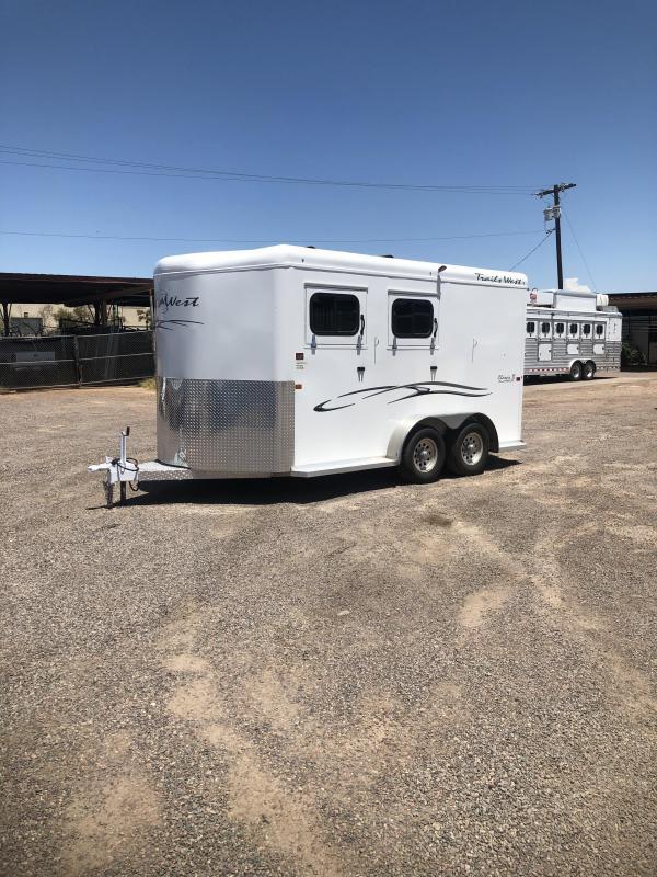 2019 Trails West Manufacturing CLASSIC II BP WARMBLOOD SIZE Horse Trailer 2019 Trails West Manufacturing CLASSIC II BP WARMBLOOD SIZE Horse Trailer