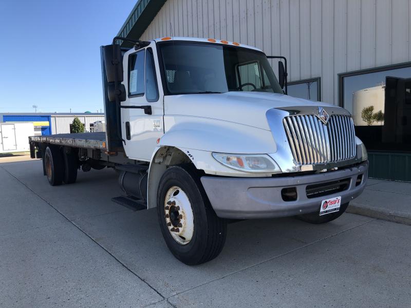 2006 International Conventional Cab 4400 2006 International Conventional Cab 4400