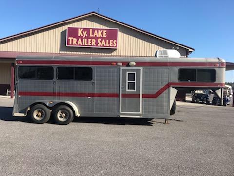 1991 Sundowner Executive 3H Horse Trailer 1991 Sundowner Executive 3H Horse Trailer