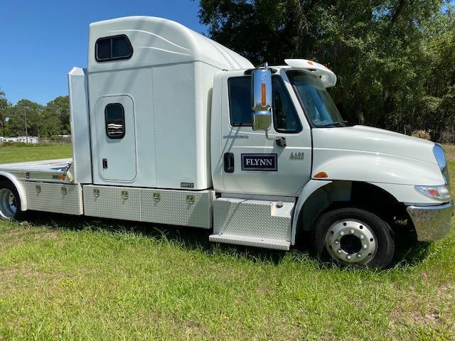 2005 International 4400 Semi Truck 2005 International 4400 Semi Truck