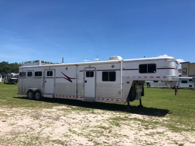 2008 Elite Trailers 8' wide 3 horse w/15' lq & midtack Horse Trailer 2008 Elite Trailers 8' wide 3 horse w/15' lq & midtack Horse Trailer