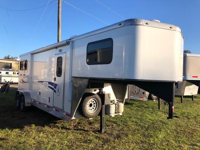 2016 Shadow Trailers 2 horse w/ 9' lq and slide Horse Trailer 2016 Shadow Trailers 2 horse w/ 9' lq and slide Horse Trailer