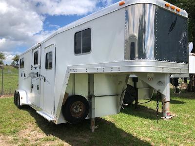 2008 Featherlite 2+1 with dressing room Horse Trailer 2008 Featherlite 2+1 with dressing room Horse Trailer