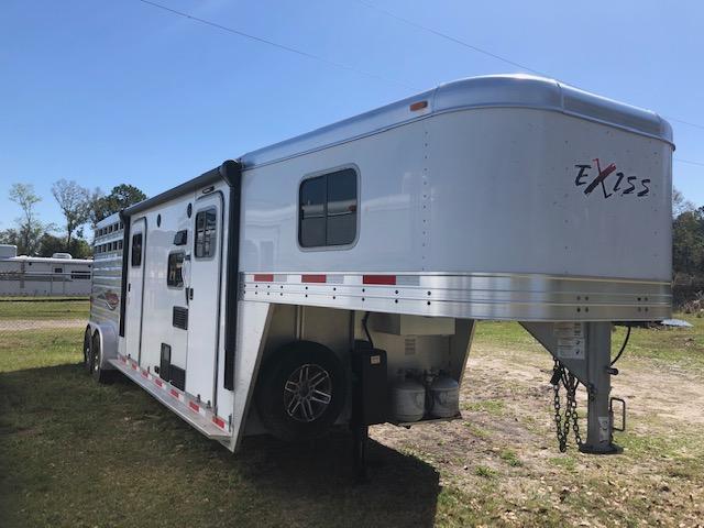 2017 Exiss Trailers 3 horse gooseneck w/11' lq midtack Horse Trailer 2017 Exiss Trailers 3 horse gooseneck w/11' lq midtack Horse Trailer