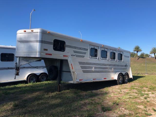 1994 Side Kick 4 horse w/ dressing room Horse Trailer 1994 Side Kick 4 horse w/ dressing room Horse Trailer
