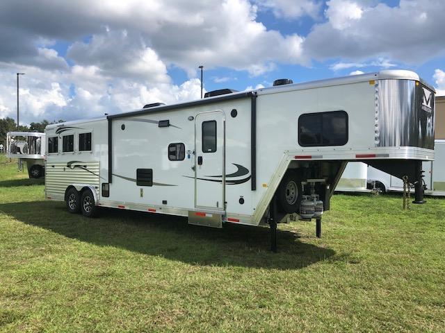 2020 Merhow Trailers 8 wide 3 horse w/13.6' lq Horse Trailer 2020 Merhow Trailers 8 wide 3 horse w/13.6' lq Horse Trailer
