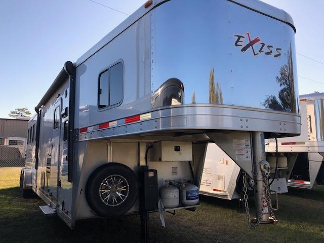2017 Exiss Trailers 4 horse w/10' lq and slide Horse Trailer 2017 Exiss Trailers 4 horse w/10' lq and slide Horse Trailer