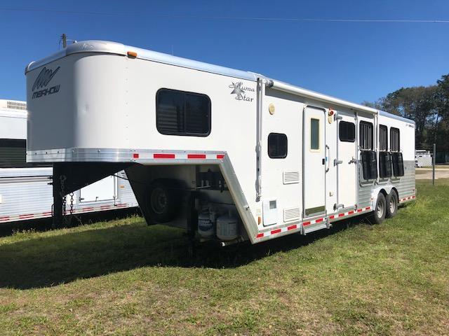 2012 Merhow Trailers 8' wide 4 horse w/8' lq Horse Trailer 2012 Merhow Trailers 8' wide 4 horse w/8' lq Horse Trailer
