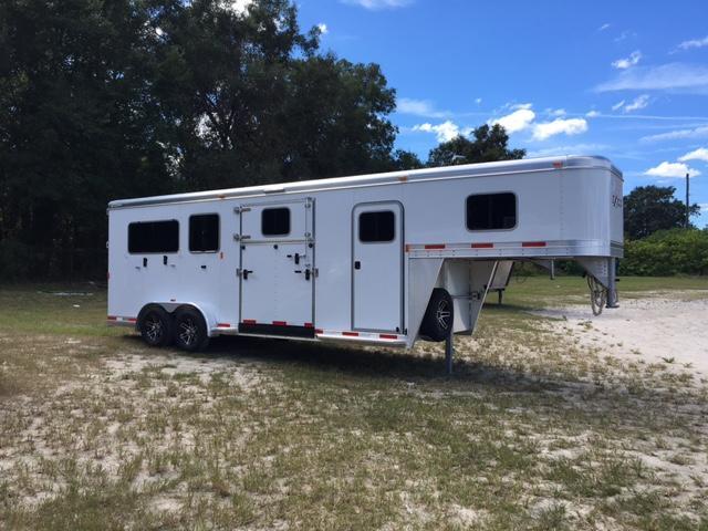 2020 Exiss Trailers 2 +1 insulated w/dressing room Horse Trailer 2020 Exiss Trailers 2 +1 insulated w/dressing room Horse Trailer