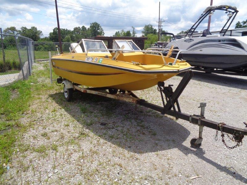 1973 Larson TRI HULL 1973 Larson TRI HULL