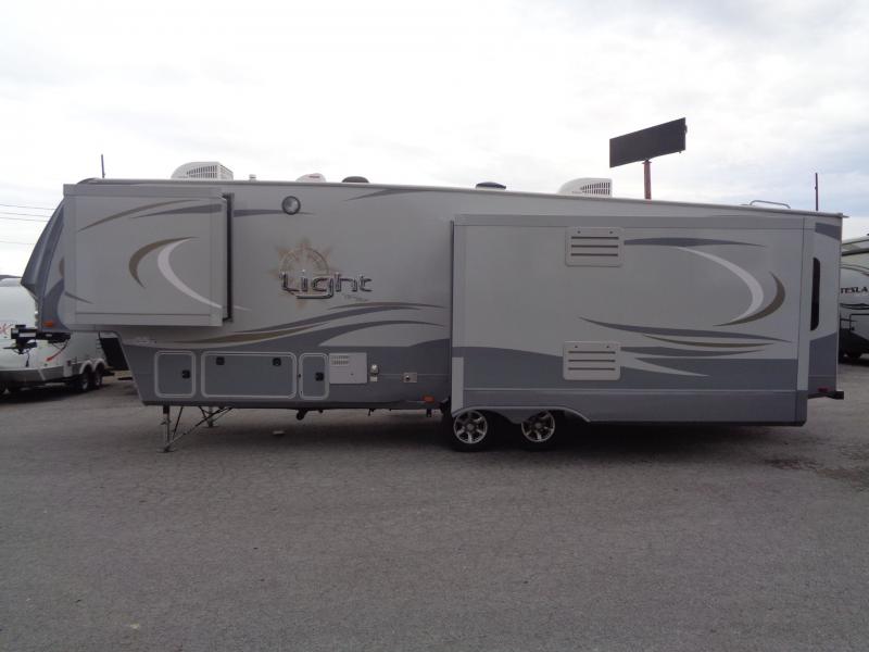 2015 Light 319RLS 2015 Light 319RLS