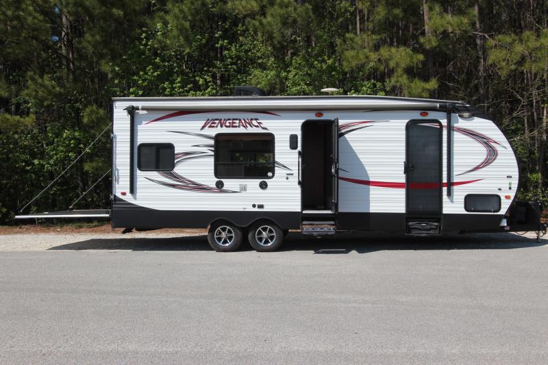 2015 Forest River, Inc Vengeance 25V 2015 Forest River, Inc Vengeance 25V
