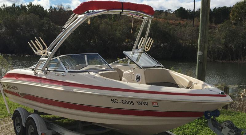 2003 Larson 210LXI 2003 Larson 210LXI