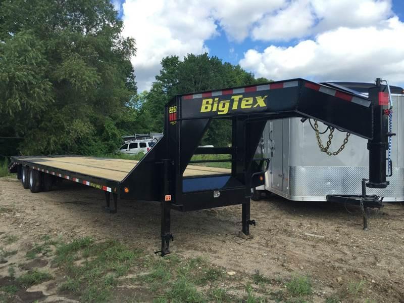 2017 Big Tex 22GN Equipment Trailer 2017 Big Tex 22GN Equipment Trailer