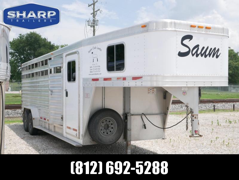 2008 Featherlite 8413 Livestock Trailer 2008 Featherlite 8413 Livestock Trailer