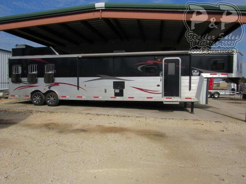 2013 Bison Trailers Traveler 3 Horse Slant Load Trailer 17 FT LQ With Slides w/ Ramps 2013 Bison Trailers Traveler 3 Horse Slant Load Trailer 17 FT LQ With Slides w/ Ramps
