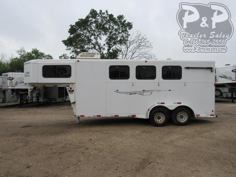 2007 Titan Trailers Avalanche 2 Horse Slant Load Trailer 2007 Titan Trailers Avalanche 2 Horse Slant Load Trailer