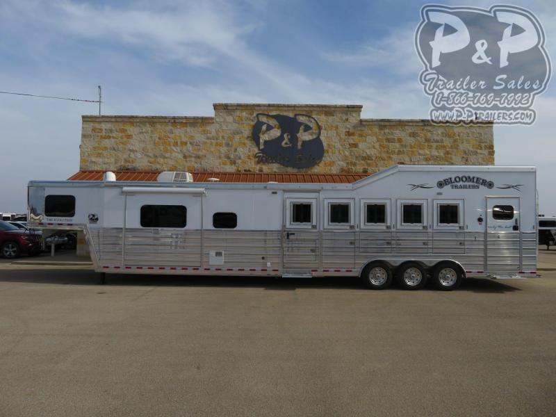 2018 Bloomer PC Load Trail Boss 5 Horse Slant Load Trailer 15' 10" FT LQ With Slides w/ Ramps 2018 Bloomer PC Load Trail Boss 5 Horse Slant Load Trailer 15' 10" FT LQ With Slides w/ Ramps