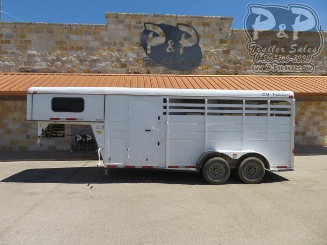 2008 CM 3H 3 Horse Slant Load Trailer 2008 CM 3H 3 Horse Slant Load Trailer