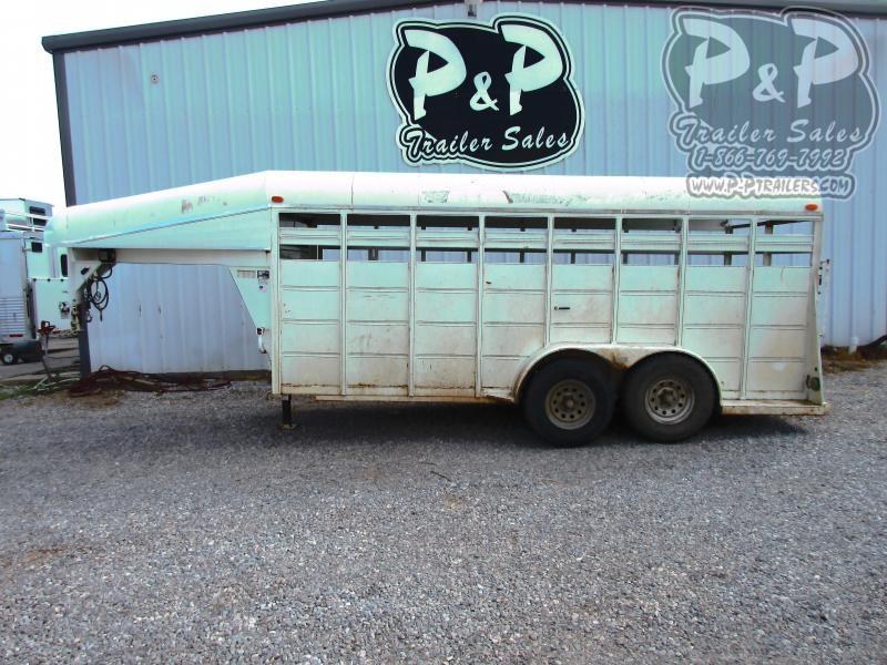 2009 Delta Manufacturing G.N. Stock trailer 16' 16 ft Livestock Trailer 2009 Delta Manufacturing G.N. Stock trailer 16' 16 ft Livestock Trailer