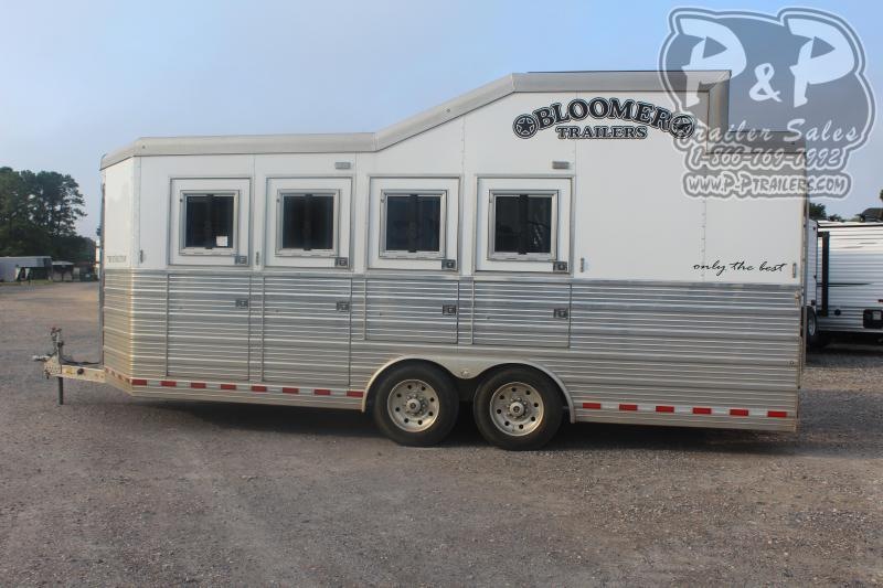 2016 Bloomer 84BP 4 Horse Slant Load Trailer w/ Ramps 2016 Bloomer 84BP 4 Horse Slant Load Trailer w/ Ramps