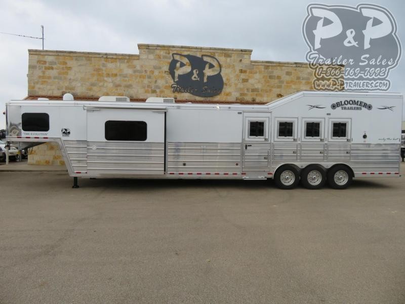 2020 Bloomer PC Load Outlaw Conversion w/ Bunk Beds 4 Horse Slant Load Trailer 17.75 FT LQ With Slides w/ Ramps 2020 Bloomer PC Load Outlaw Conversion w/ Bunk Beds 4 Horse Slant Load Trailer 17.75 FT LQ With Slides w/ Ramps