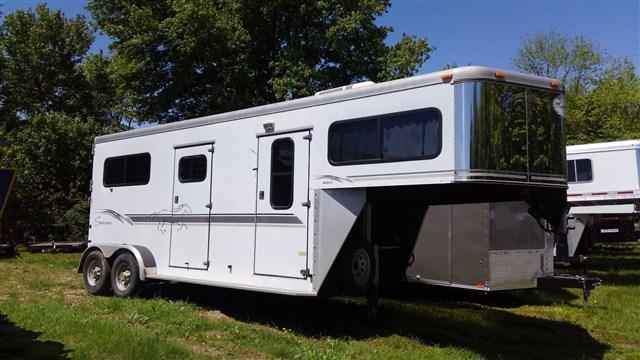 2005 Sundowner 2 Horse Straight Horse Trailer 2005 Sundowner 2 Horse Straight Horse Trailer