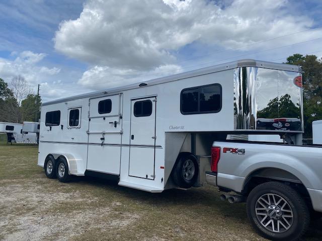 2020 Sundowner Trailers Charter 2+1 GN TR SE Horse Trailer 2020 Sundowner Trailers Charter 2+1 GN TR SE Horse Trailer