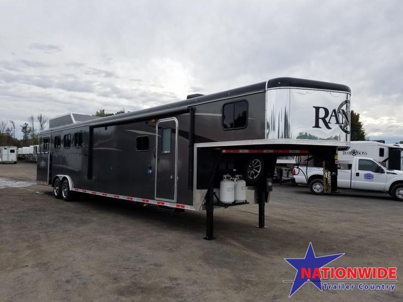 2019 Bison 8413 RANGER Horse Trailer with Living Quarters 2019 Bison 8413 RANGER Horse Trailer with Living Quarters