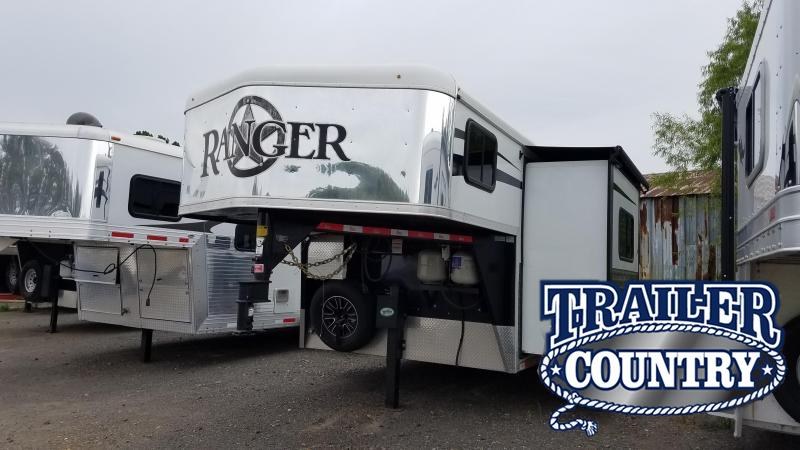 2015 Bison Trailers RANGER Horse Trailer 2015 Bison Trailers RANGER Horse Trailer