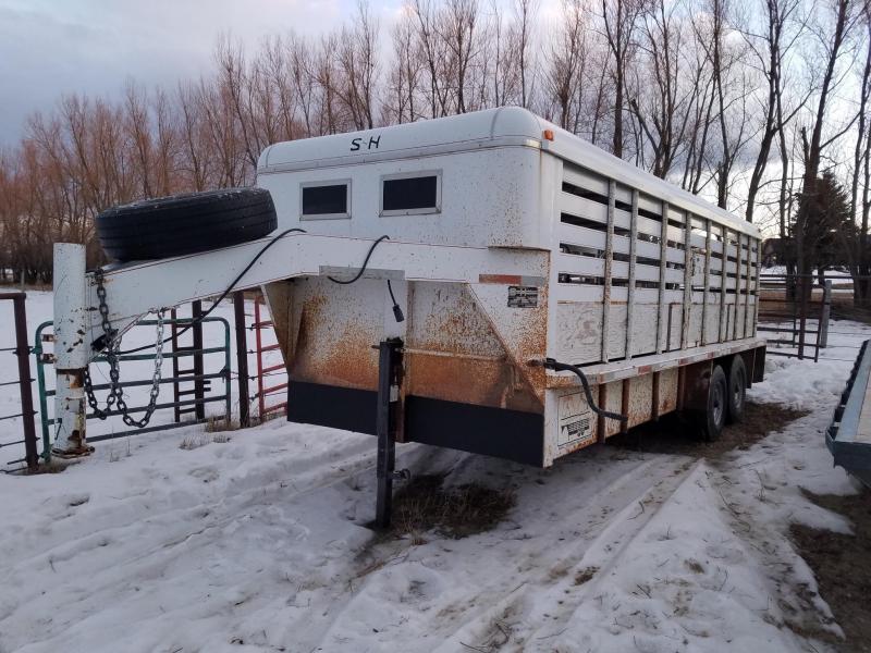1994 S H Used 1994 S H 20' Steel Gooseneck Livestock Trailer GN Livestock 1994 S H Used 1994 S H 20' Steel Gooseneck Livestock Trailer GN Livestock