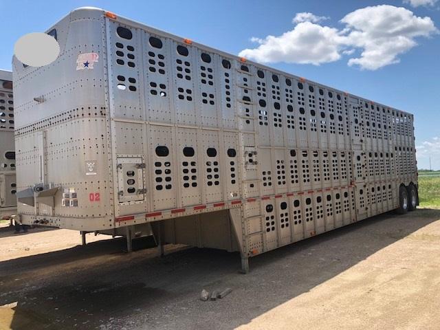 1995 Wilson Trailer Company 48 TANDEM SEMI POT Livestock 1995 Wilson Trailer Company 48 TANDEM SEMI POT Livestock