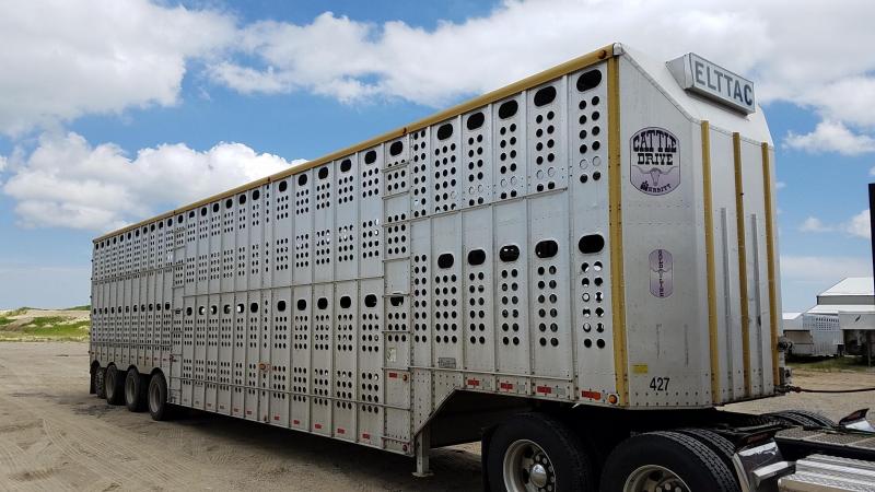 2010 Merritt Equipment Gold Line Quad Livestock 2010 Merritt Equipment Gold Line Quad Livestock