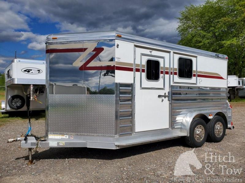2011 4-Star Trailers Deluxe Horse Trailer 2011 4-Star Trailers Deluxe Horse Trailer