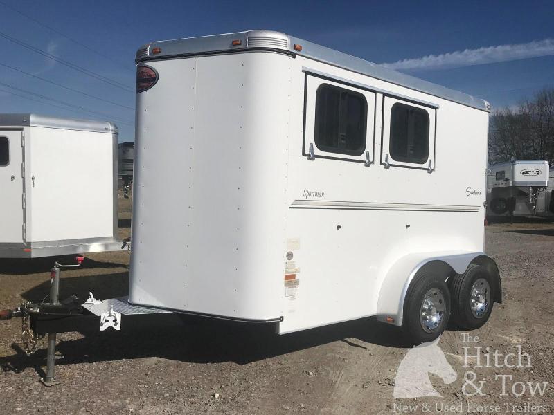 2010 Sundowner Trailers Sportman Horse Trailer 2010 Sundowner Trailers Sportman Horse Trailer