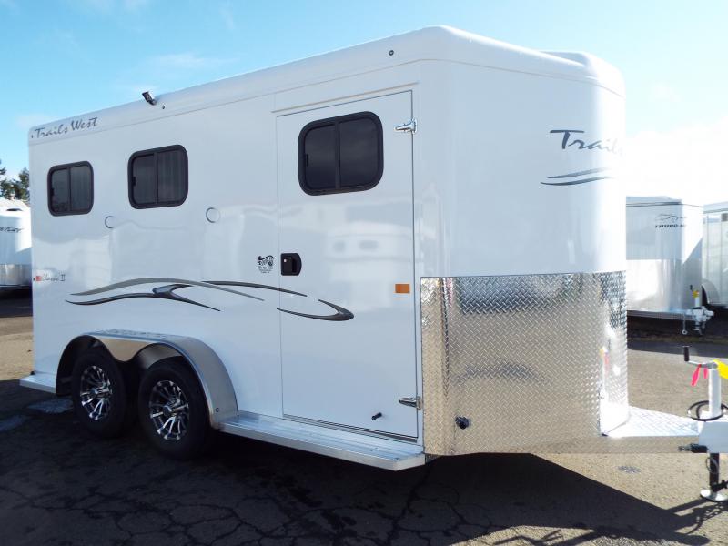2020 Trails West Manufacturing 2020 Trails West Classic 2H Slant -WARMBLOOD SIZE Horse Trailer 2020 Trails West Manufacturing 2020 Trails West Classic 2H Slant -WARMBLOOD SIZE Horse Trailer