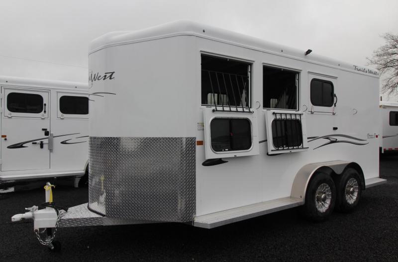 3 Horse Trailers Horse Trailers For Sale Double J Trailers in