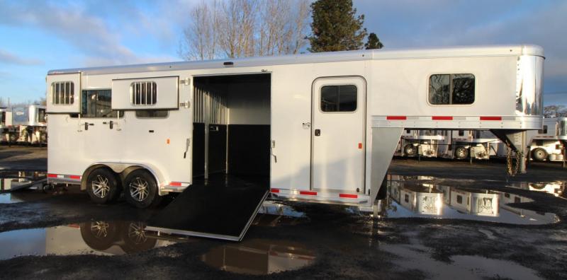 2020 Exiss 7200 SR 2+1 Straight Load w/ Box Stall & Side Ramp Warmblood Horse Trailer 2020 Exiss 7200 SR 2+1 Straight Load w/ Box Stall & Side Ramp Warmblood Horse Trailer