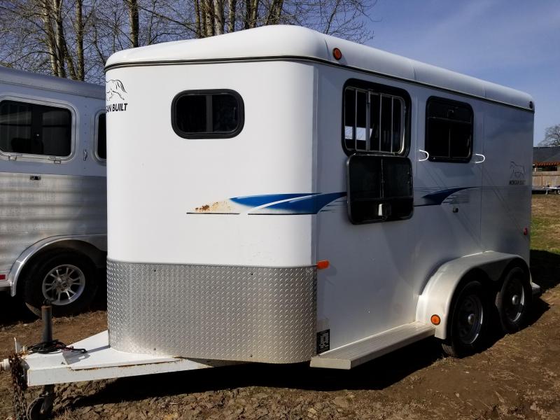 2002 Morgan Built 2 Horse Trailer w/ swing out saddle rack - Adjustable divider 2002 Morgan Built 2 Horse Trailer w/ swing out saddle rack - Adjustable divider