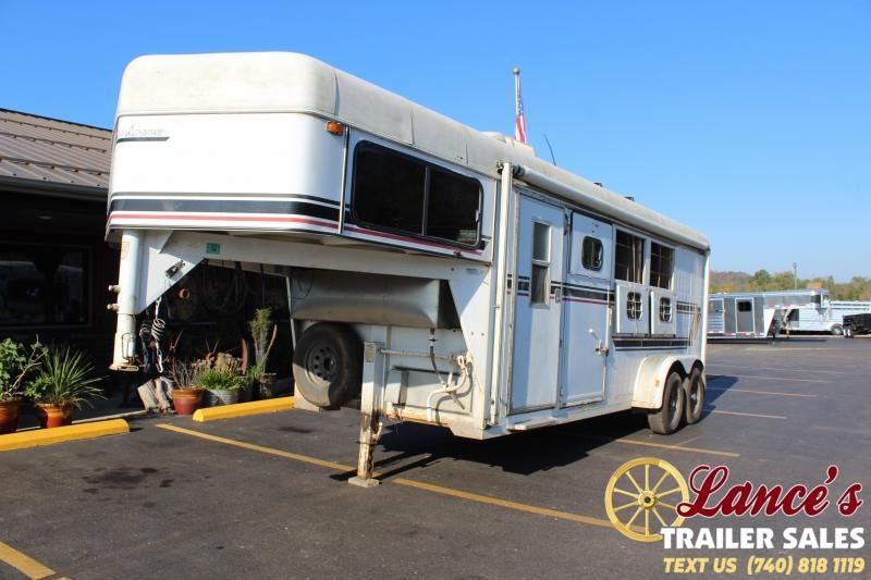 Used 1994 Sundowner Horse Trailer Used 1994 Sundowner Horse Trailer