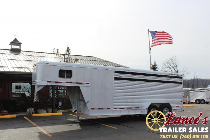 2001 Featherlite 20Ft. Livestock Trailer 2001 Featherlite 20Ft. Livestock Trailer
