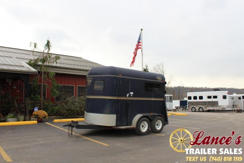 2004 Valley 2H-BP Horse Trailer 2004 Valley 2H-BP Horse Trailer
