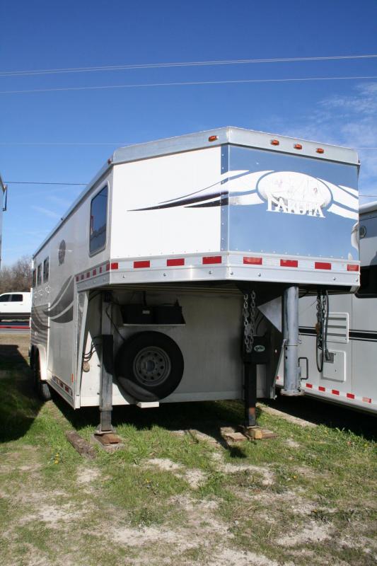 2007 Lakota 3H Horse Trailer 2007 Lakota 3H Horse Trailer