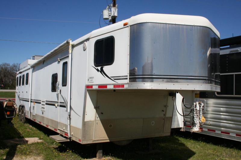 2006 Bison Trailers 4H Horse Trailer 2006 Bison Trailers 4H Horse Trailer