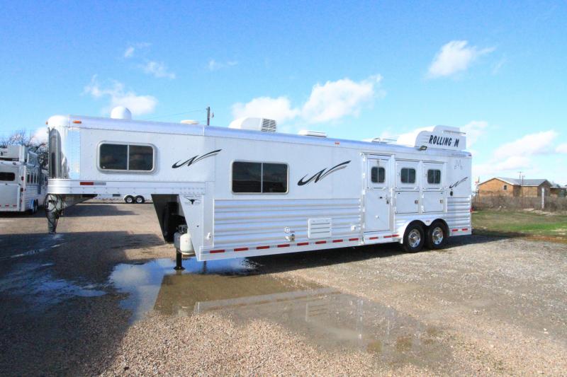 2014 Platinum Coach 3H 11' SW LQ Horse Trailer 2014 Platinum Coach 3H 11' SW LQ Horse Trailer